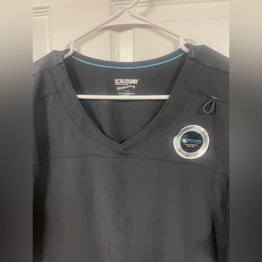 NWT Scrubstar Performance Scrub Top Womens Large Pewter Gray V-Neck Stretch - Picture 7 of 10